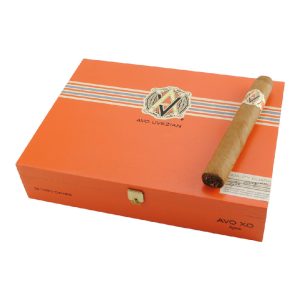 AVO XO LEGATO TORO BOX OF 20