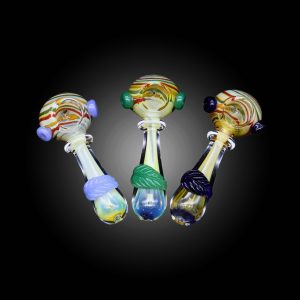 3.5'' RASTA ART HEAD LEAF ATTACHED HAND PIPE 12CT JAR